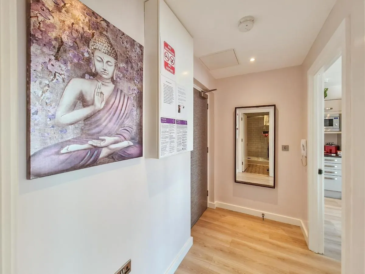 Apartment The Post House Green By Fortuna Property Gloucester