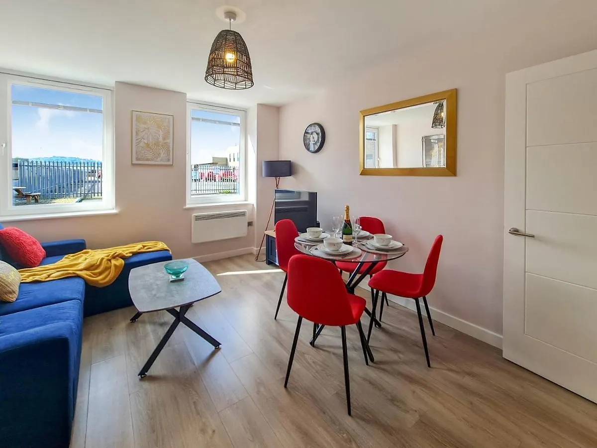 Apartment The Post House Green By Fortuna Property Gloucester